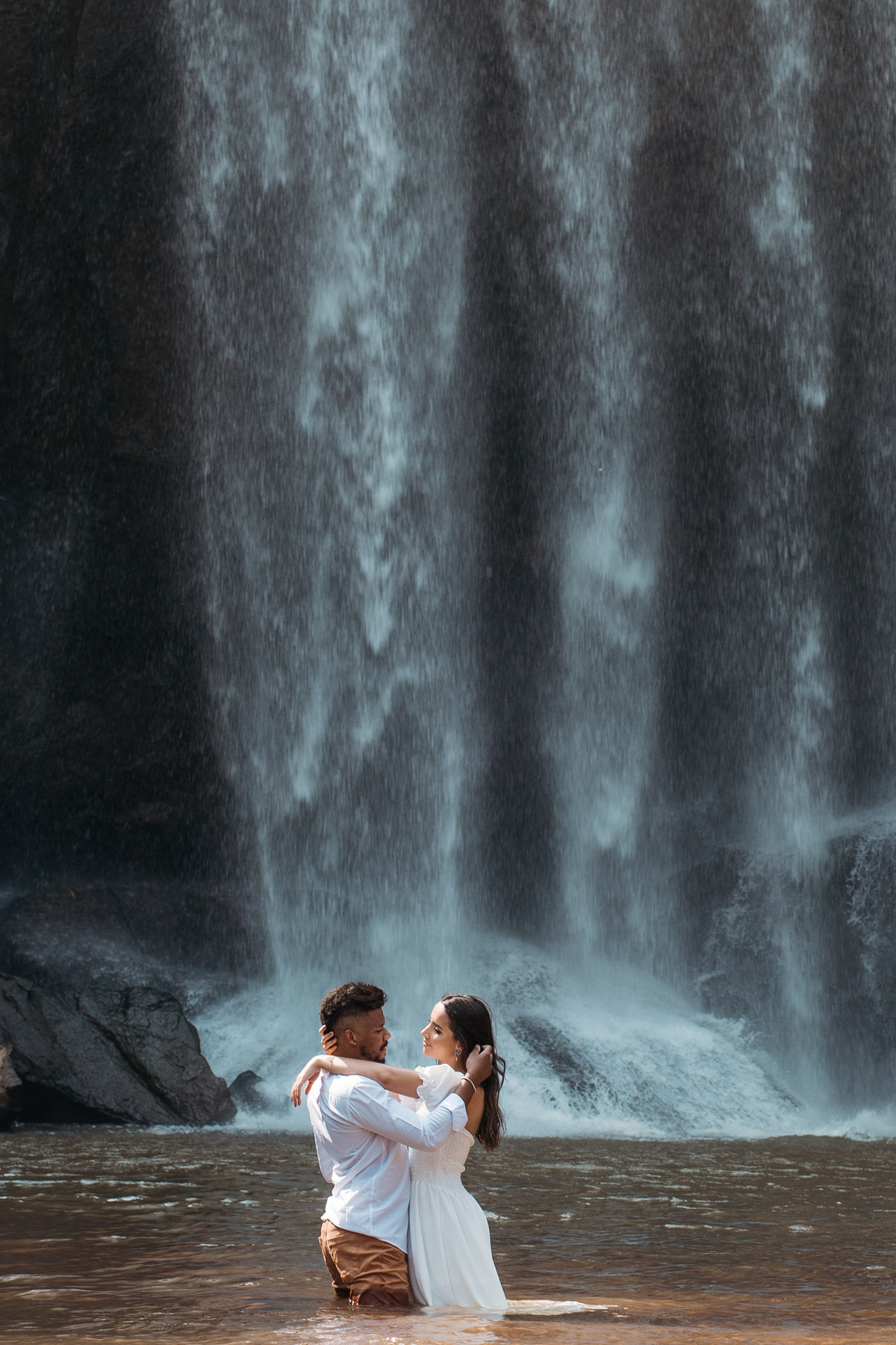 pre wedding na cachoeira; ensaio na cachoeira; pre wedding cachoeira grande; ensaio cachoeira grande; pre wedding; ensaio; photometria fotos; photometria; fotógrafo santo andré; fotografo são paulo; ensaio pre wedding, cachoeira grande; lagoinha