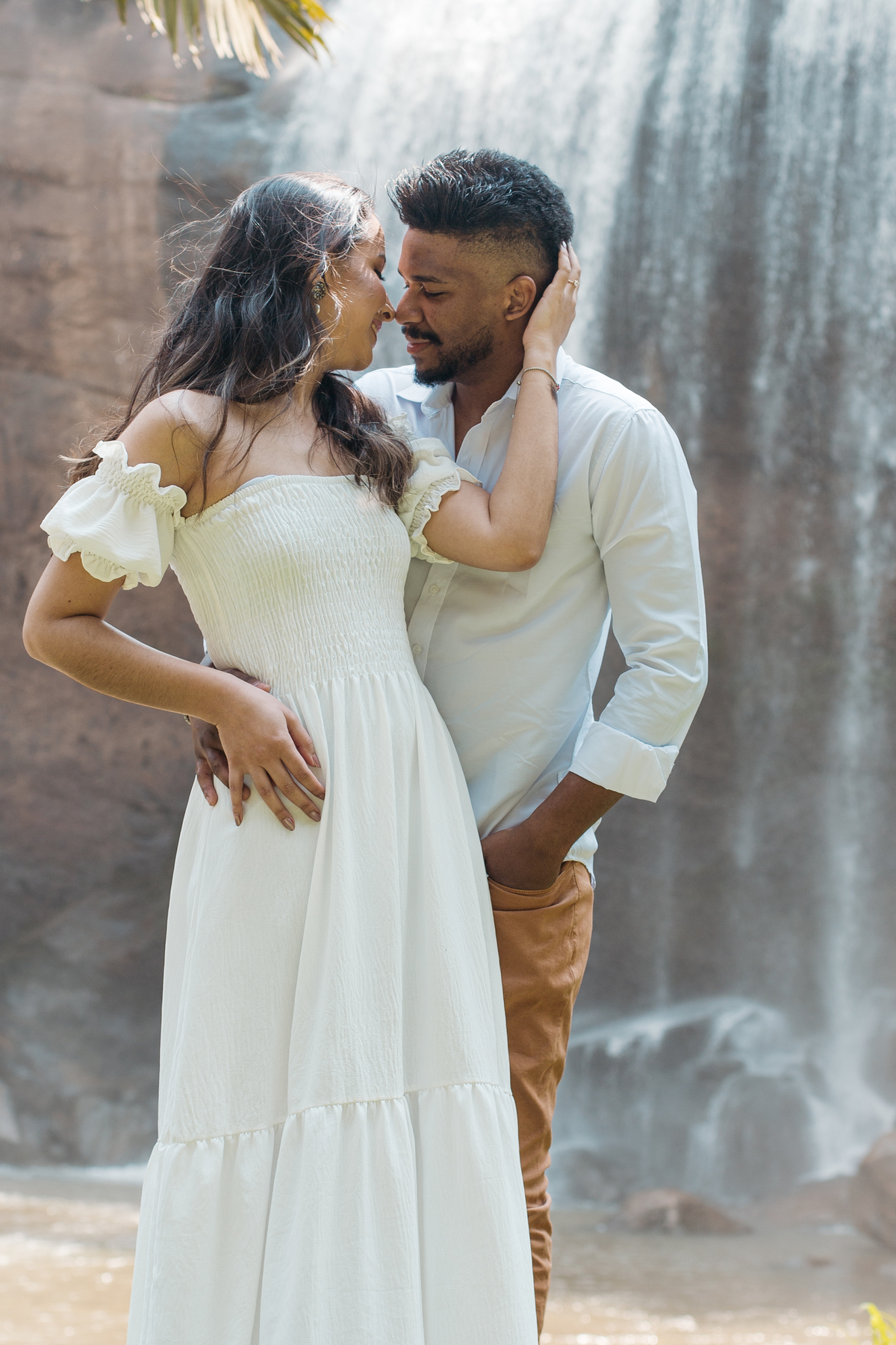 pre wedding na cachoeira; ensaio na cachoeira; pre wedding cachoeira grande; ensaio cachoeira grande; pre wedding; ensaio; photometria fotos; photometria; fotógrafo santo andré; fotografo são paulo; ensaio pre wedding, cachoeira grande; lagoinha