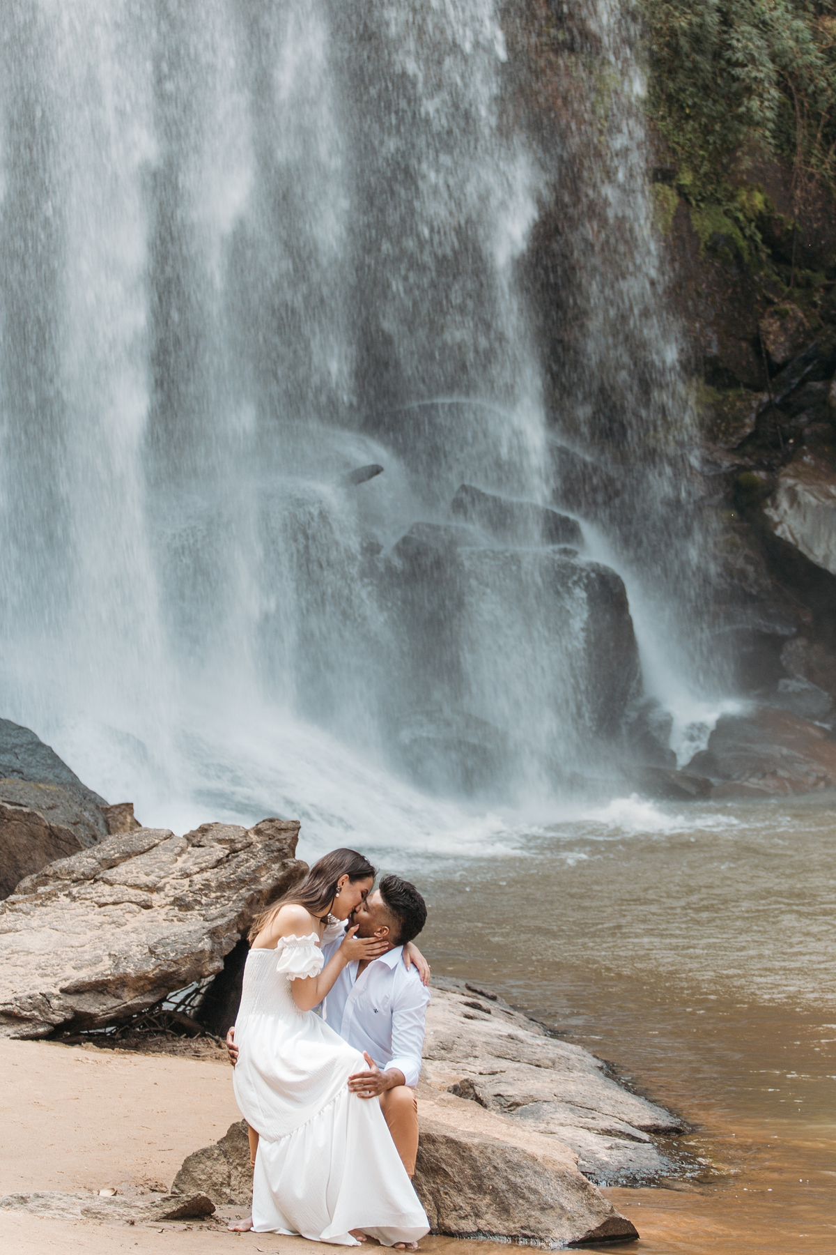 pre wedding na cachoeira; ensaio na cachoeira; pre wedding cachoeira grande; ensaio cachoeira grande; pre wedding; ensaio; photometria fotos; photometria; fotógrafo santo andré; fotografo são paulo; ensaio pre wedding, cachoeira grande; lagoinha