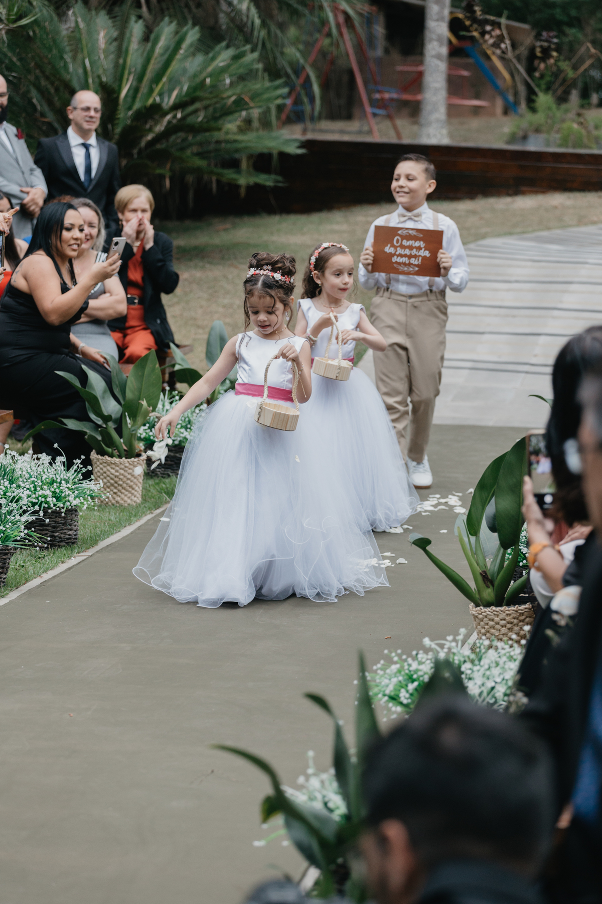 cerimonia católica, casamento no campo, photometria, photometria fotos, fotografo santo andré, fotografo são paulo, fotografia de casamento, filmagem de casamento, casamento, casamento suzano, chacara recanto dos lagos, entrada daminha e pajem