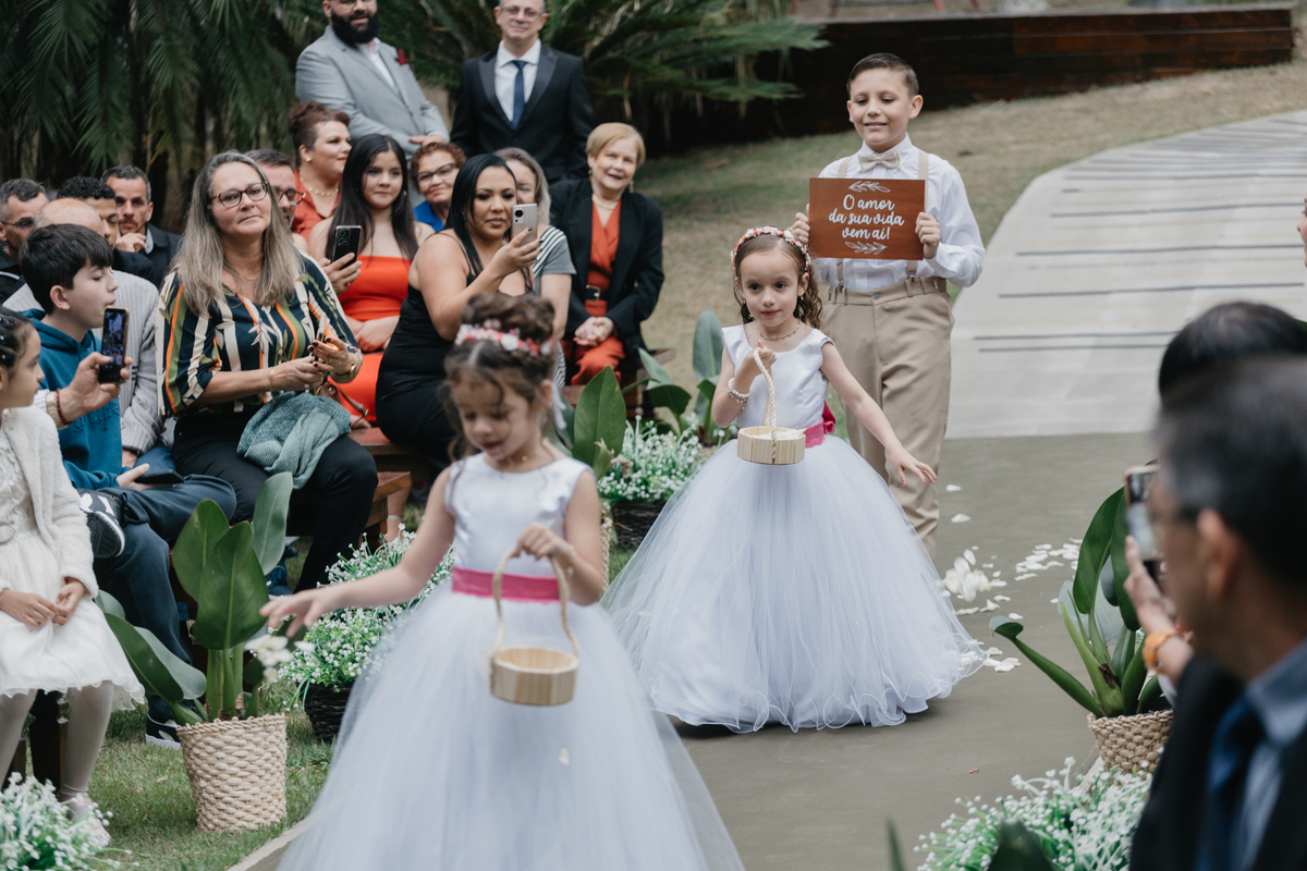 cerimonia católica, casamento no campo, photometria, photometria fotos, fotografo santo andré, fotografo são paulo, fotografia de casamento, filmagem de casamento, casamento, casamento suzano, chacara recanto dos lagos, entrada daminha e pajem