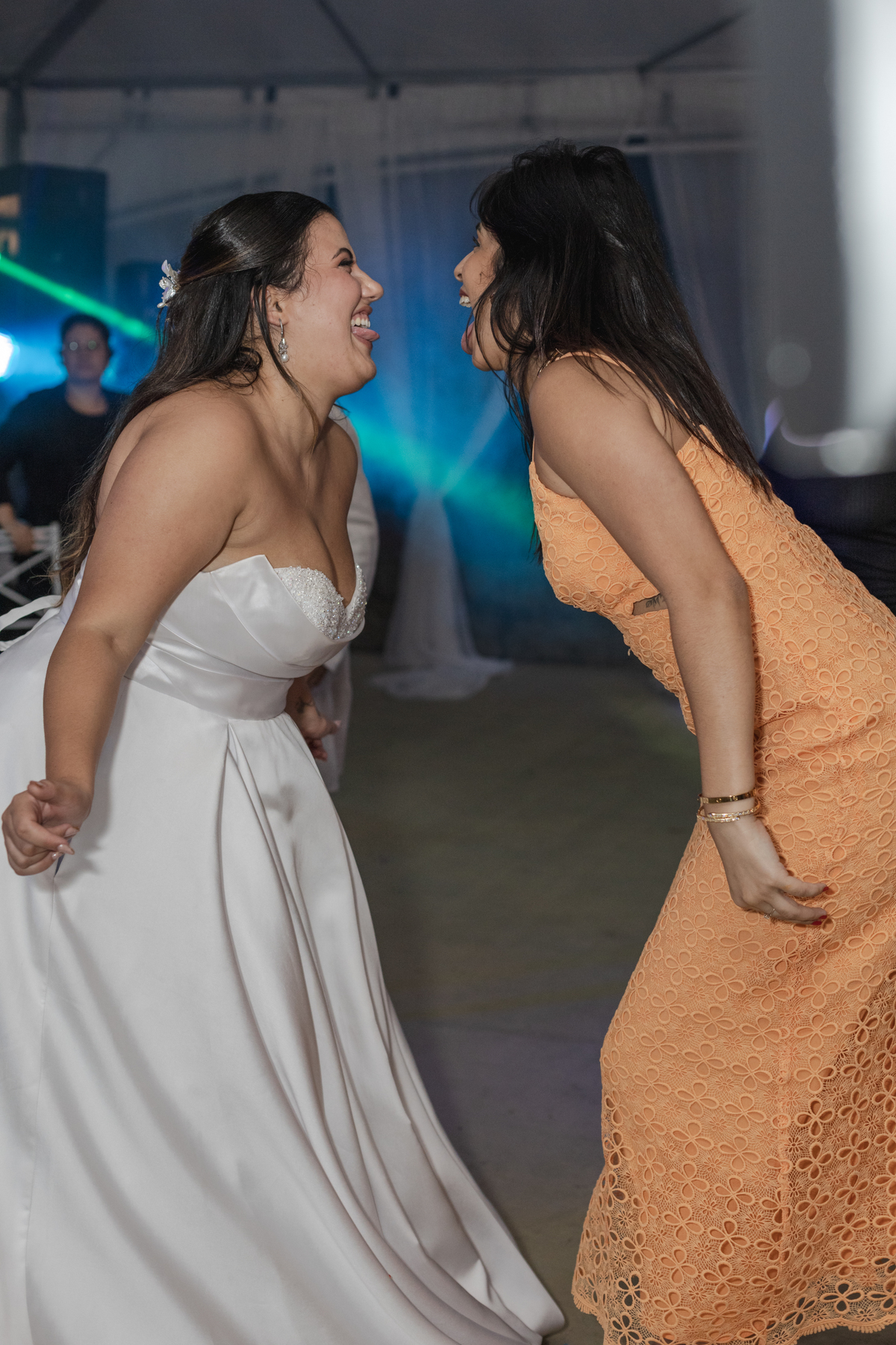 cerimonia evangélica, casamento no campo, photometria, photometria fotos, fotografo santo andré, fotografo são paulo, fotografia de casamento, filmagem de casamento, casamento, casamento ribeirão pires, estância silvestre, festa, noiva dançando