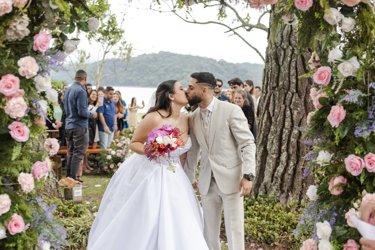 cerimonia evangélica, casamento no campo, photometria, photometria fotos, fotografo santo andré, fotografo são paulo, fotografia de casamento, filmagem de casamento, casamento, casamento ribeirão pires, estância silvestre, cerimonia, beijo noivos