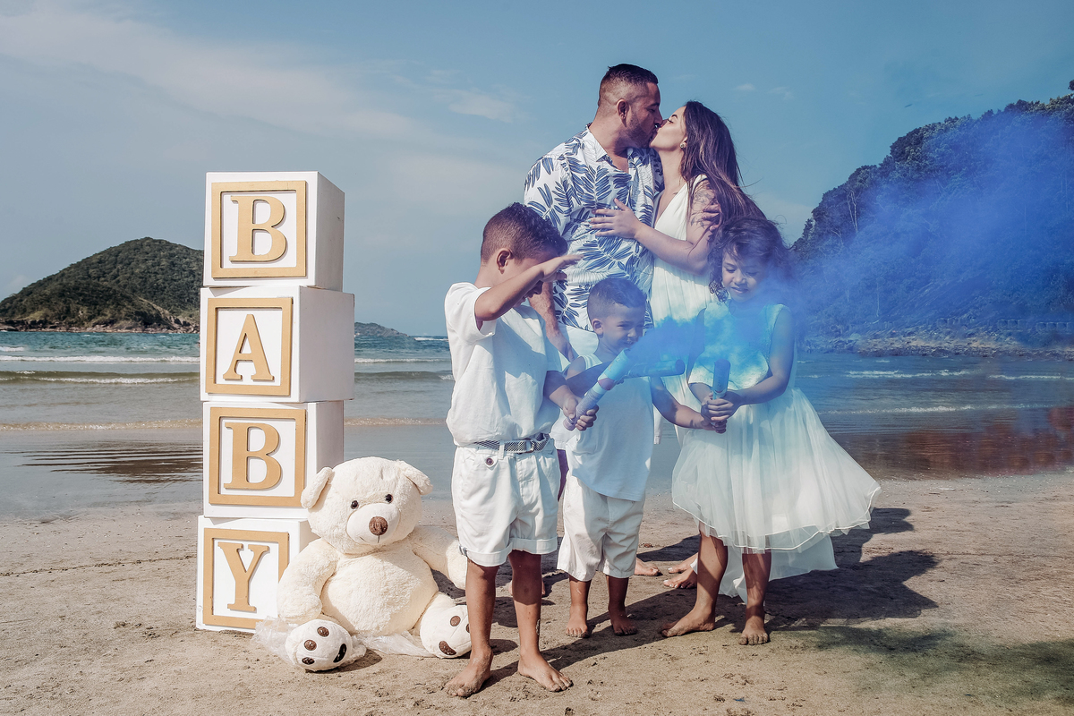 ensaio gestante; ensaio gestante na praia, ensaio gestante praia, chá revelação, ensaio familia, ensaio familia praia, cha revelação praia, photometria fotos, fotografo santo andré