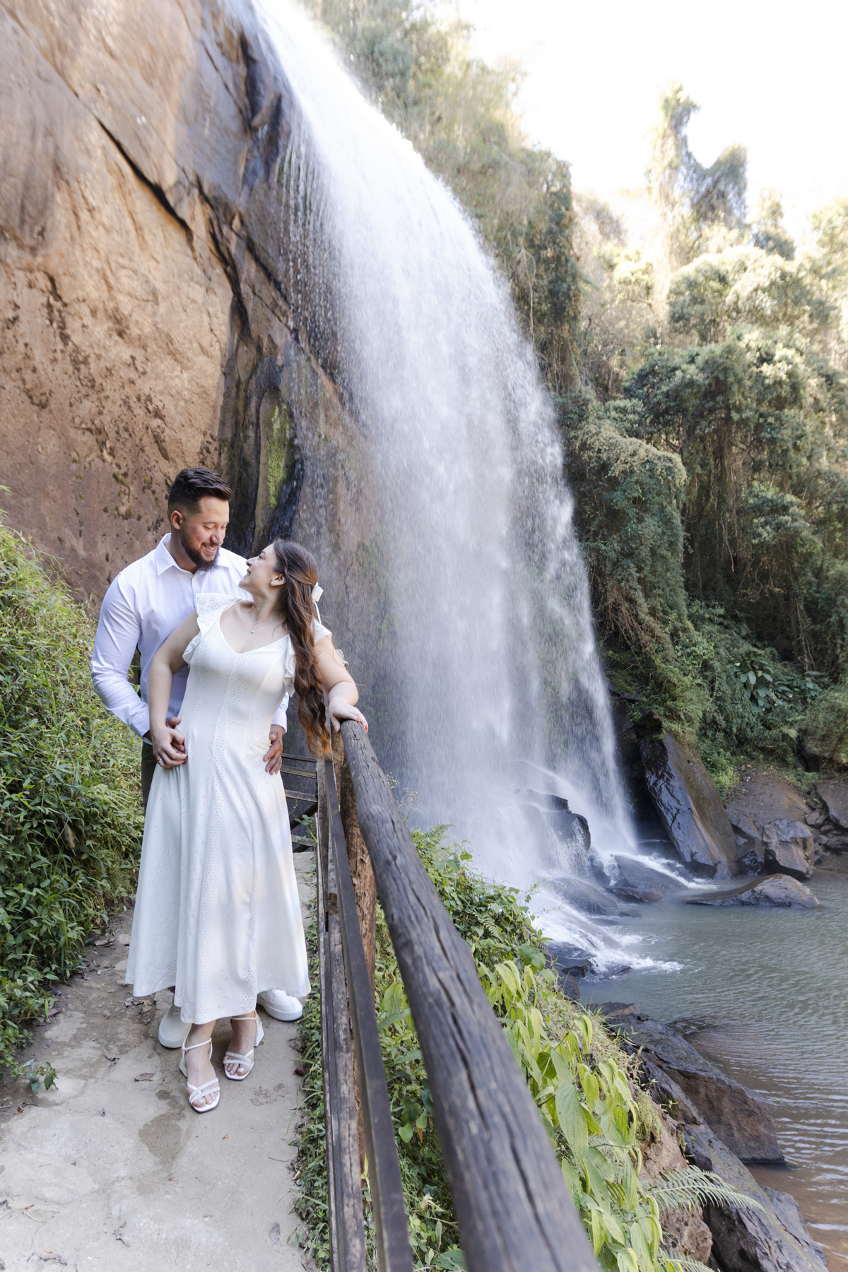 pre wedding na cachoeira; ensaio na cachoeira; pre wedding cachoeira grande; ensaio cachoeira grande; pre wedding; ensaio; photometria fotos; photometria; fotógrafo santo andré; fotografo são paulo; ensaio pre wedding, cachoeira grande; lagoinha