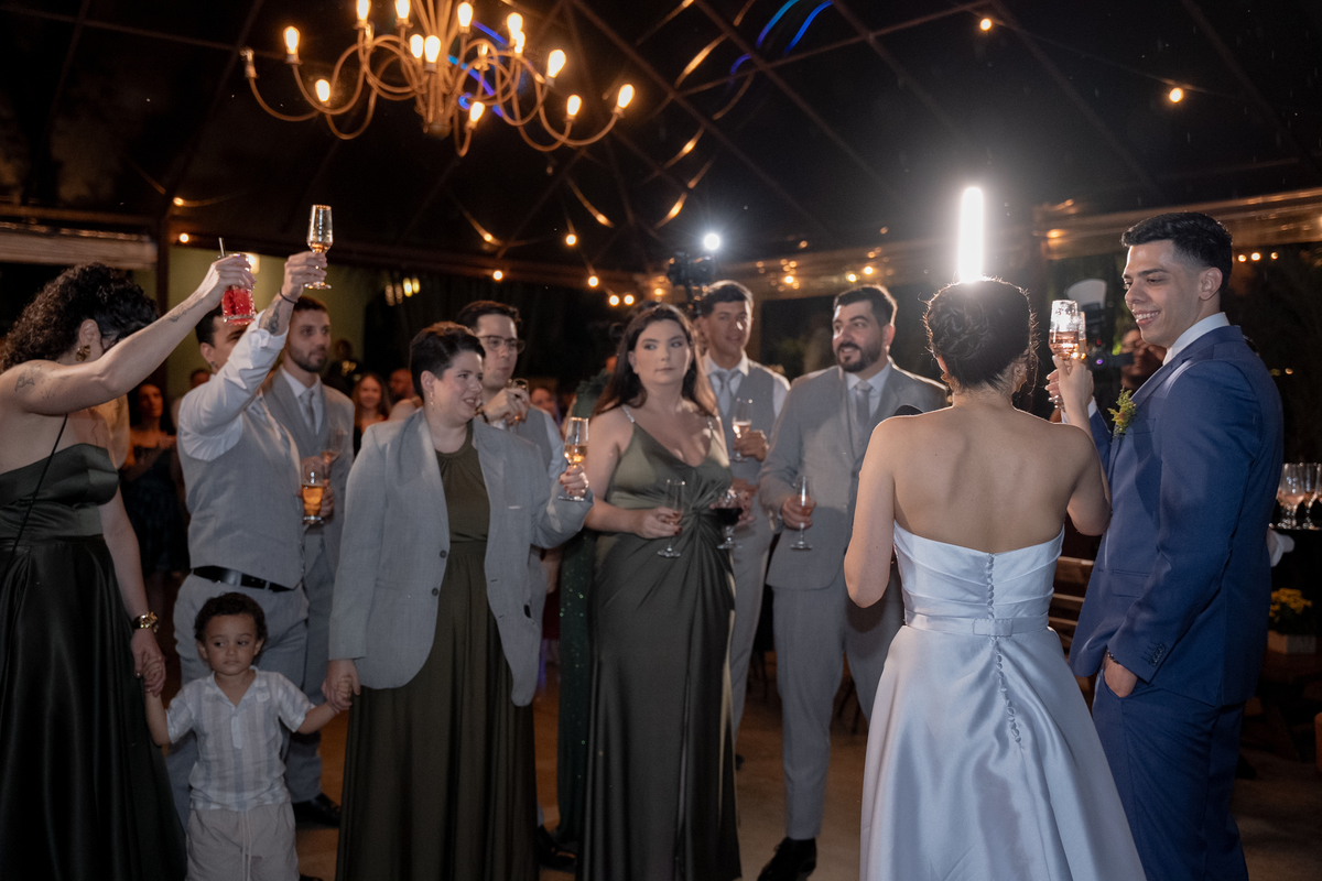  casamento no campo, photometria, photometria fotos, fotografo santo andré, fotografo são paulo, fotografia de casamento, filmagem de casamento, casamento classico, casamento São Bernardo, Espaço Dieters Lago, Dieters Lago, 
brinde noivos