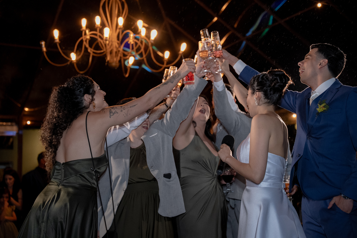 casamento no campo, photometria, photometria fotos, fotografo santo andré, fotografo são paulo, fotografia de casamento, filmagem de casamento, casamento classico, casamento São Bernardo, Espaço Dieters Lago, Dieters Lago, 
brinde noivos