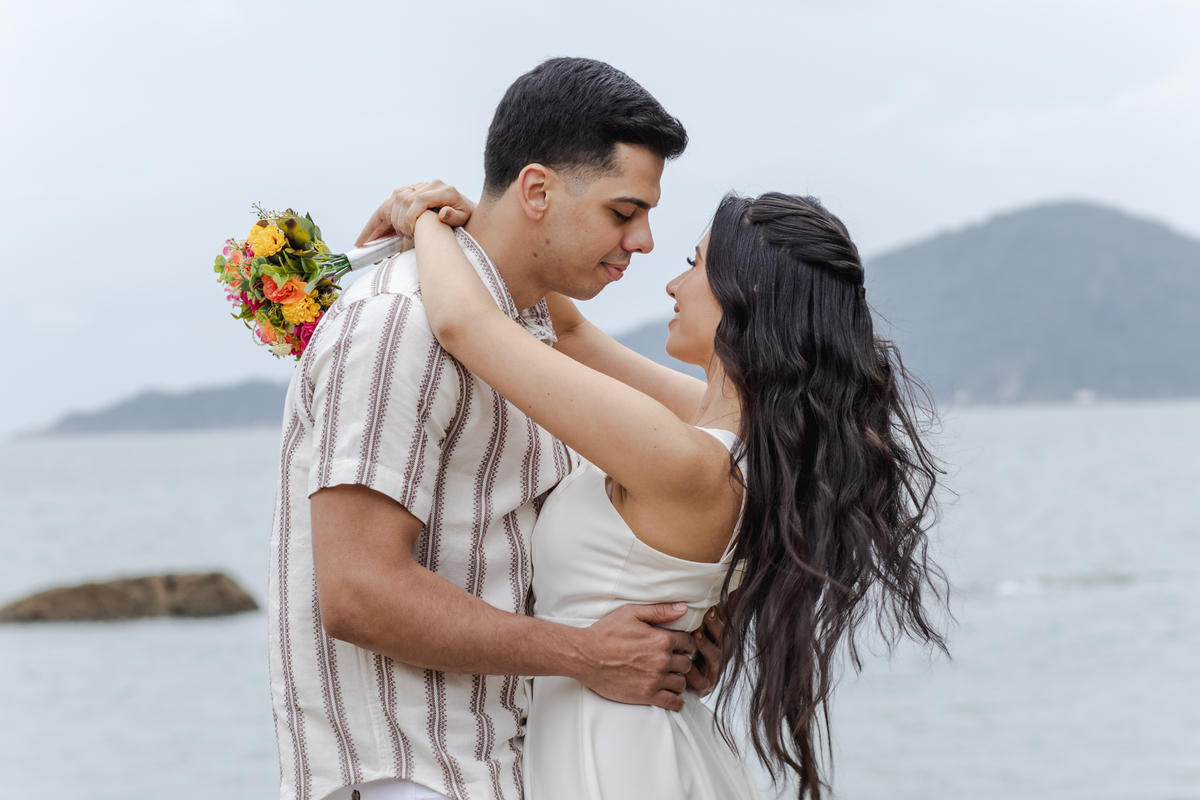 pre wedding na praia; ensaio na praia; pre wedding guaruja; ensaio guaruja; pre wedding; ensaio; photometria fotos; photometria; fotógrafo santo andré; fotografo são paulo; praia de são pedro, praia das conchas, praia do guaruja