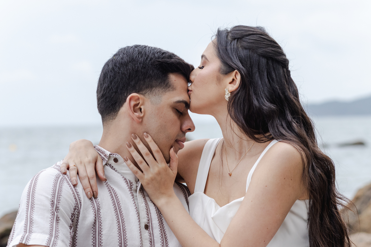 pre wedding na praia; ensaio na praia; pre wedding guaruja; ensaio guaruja; pre wedding; ensaio; photometria fotos; photometria; fotógrafo santo andré; fotografo são paulo; praia de são pedro, praia das conchas, praia do guaruja