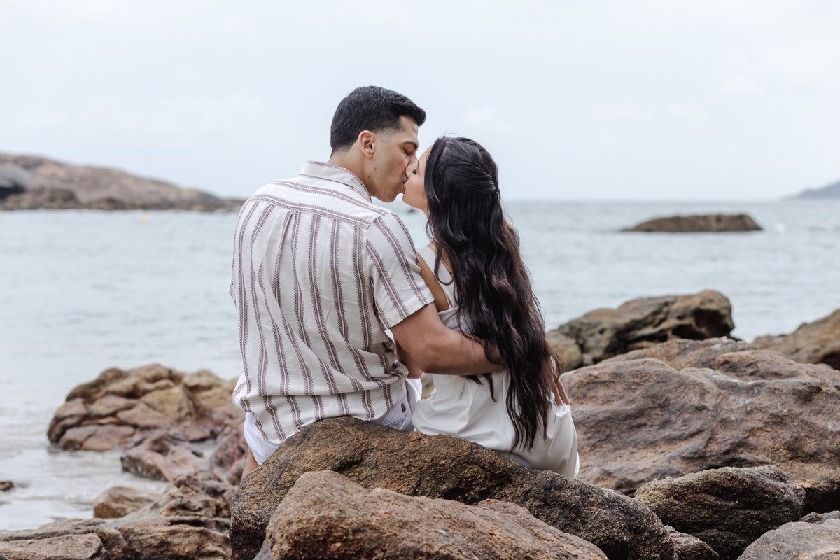 pre wedding na praia; ensaio na praia; pre wedding guaruja; ensaio guaruja; pre wedding; ensaio; photometria fotos; photometria; fotógrafo santo andré; fotografo são paulo; praia de são pedro, praia das conchas, praia do guaruja