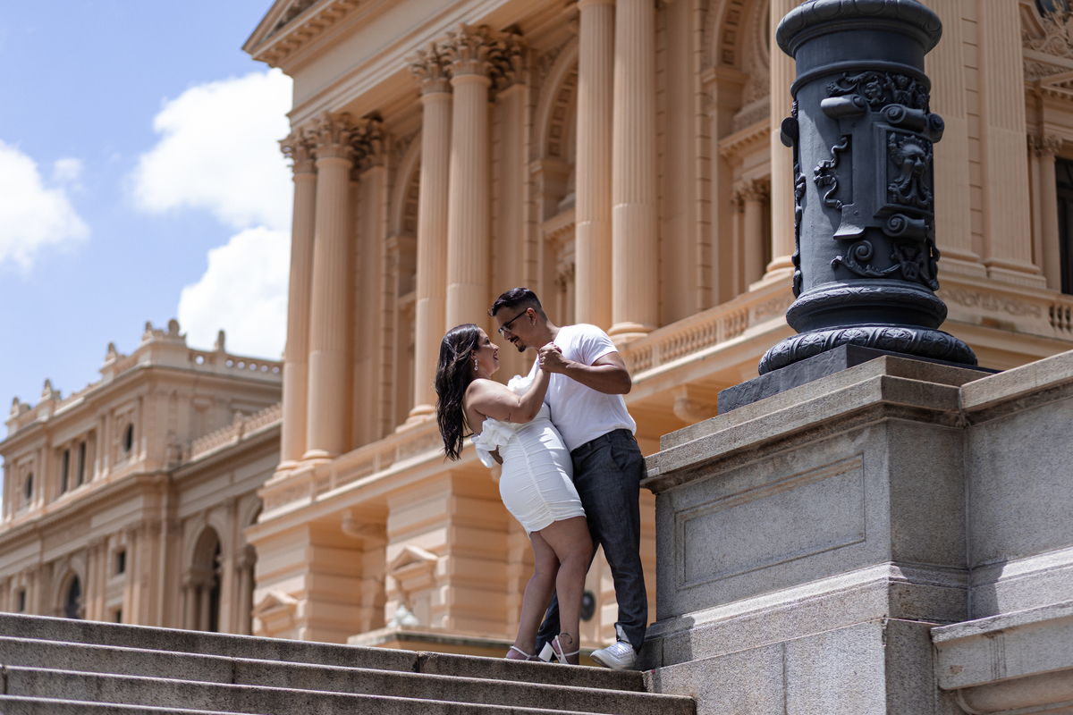 pre wedding museu do ipiranga; ensaio museu do ipiranga; pre wedding urbano; ensaio urbano;  photometria fotos; photometria; fotógrafo santo andré; fotografo são paulo; ensaio pre wedding; save the date; pre wedding film; pre wedding aesthetic