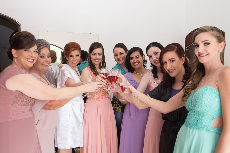 casamento no campo; casamento rústico; villaggio real; vilagio real; casamento luterano; fotógrafo de casamento; fotografia de casamento;  making of noiva; brinde madrinhas