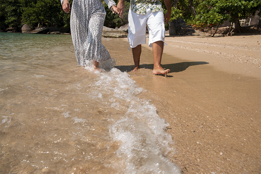 Pré Wedding Vivian e Eduardo; Ensaio na praia; pre wedding paraty; pre wedding na praia; ensaio paraty; ensaio na lancha; pre wedding na lancha