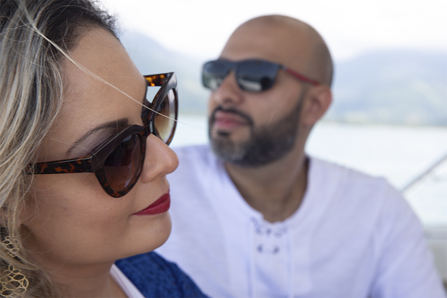 Pré Wedding Vivian e Eduardo; Ensaio na praia; pre wedding paraty; pre wedding na praia; ensaio paraty; ensaio na lancha; pre wedding na lancha