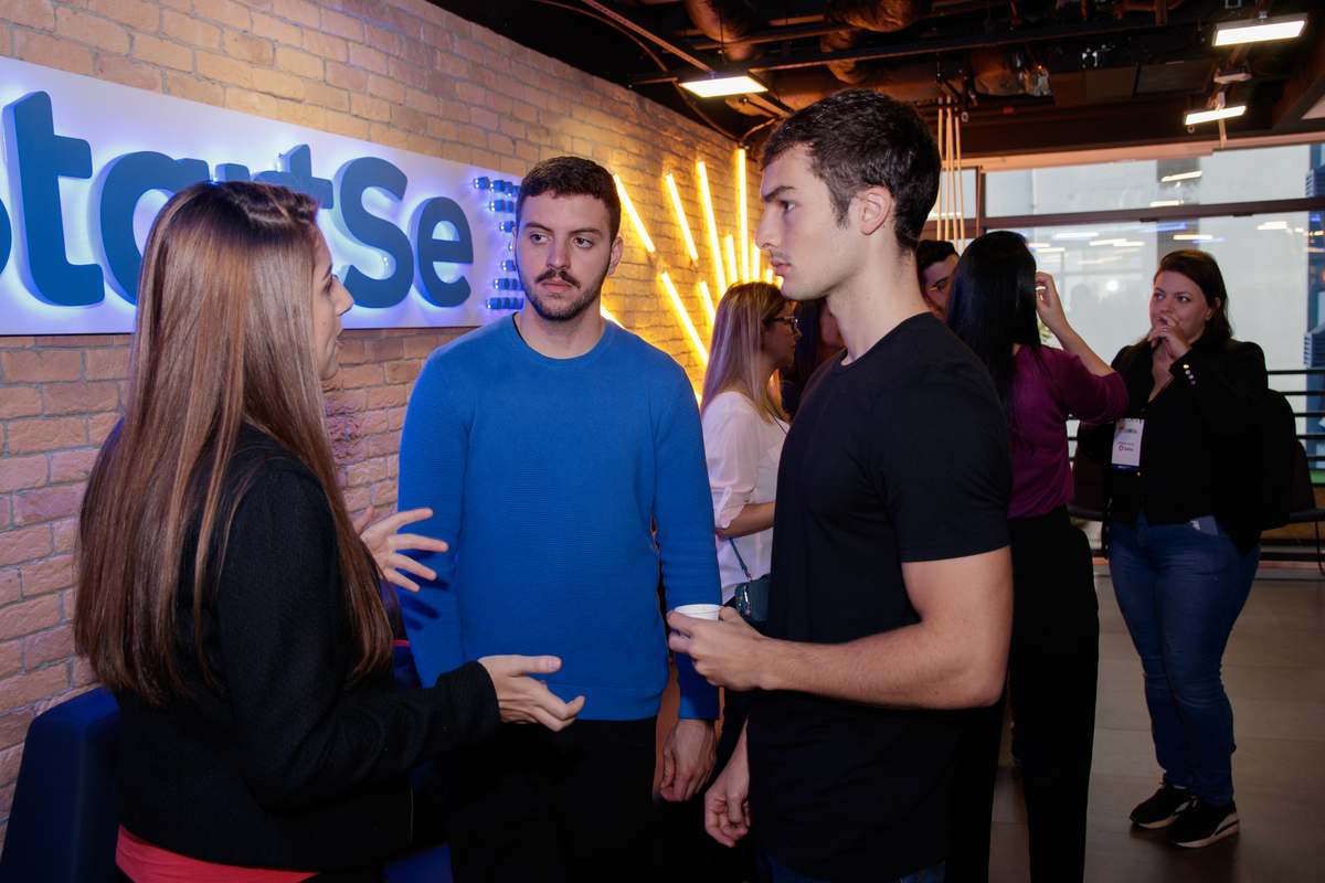 Interação entre convidados