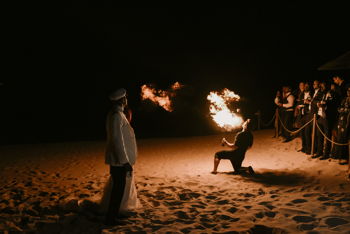 heldercoutophoto,fotografia,setloung,azurasra,viladoconde,weddingdistination,wedding,fogo,amor,casamento,heldercouto,mar,vento,filme,movie,almoço,jantar,portugal,culture,photo,photographer