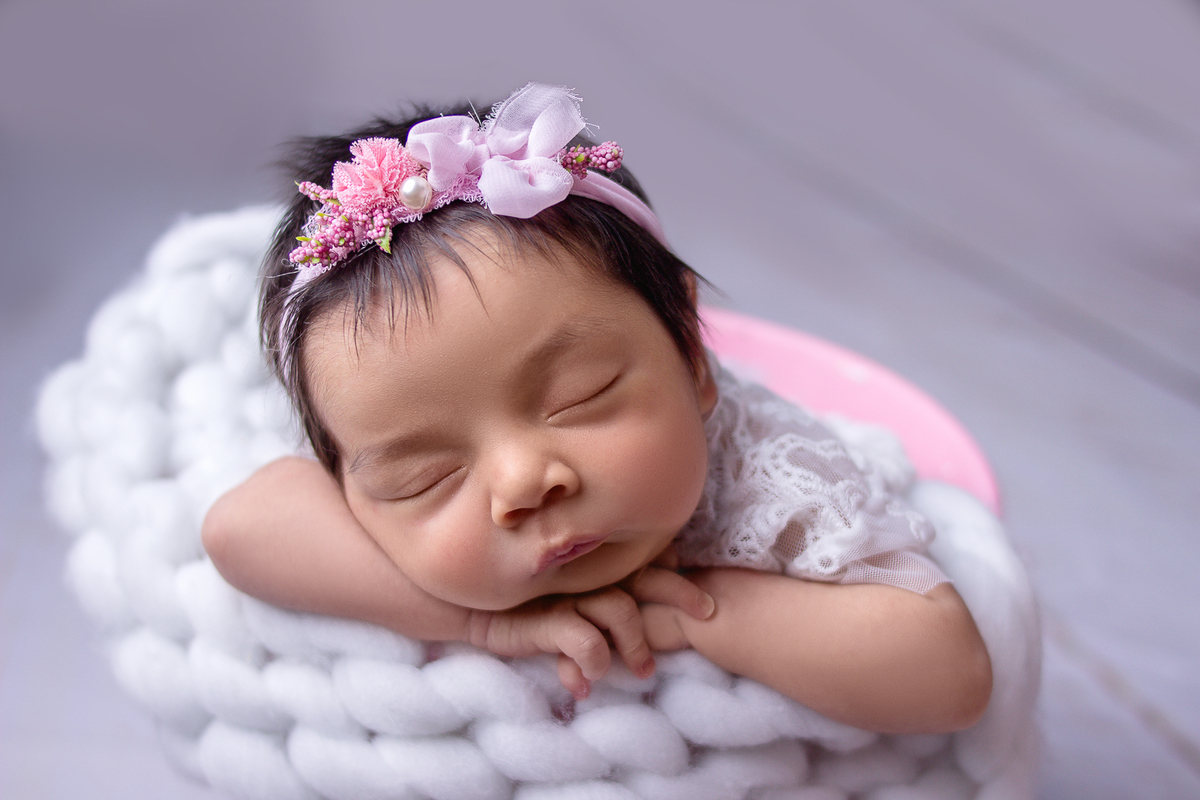 Newborn no Baldinho rosa