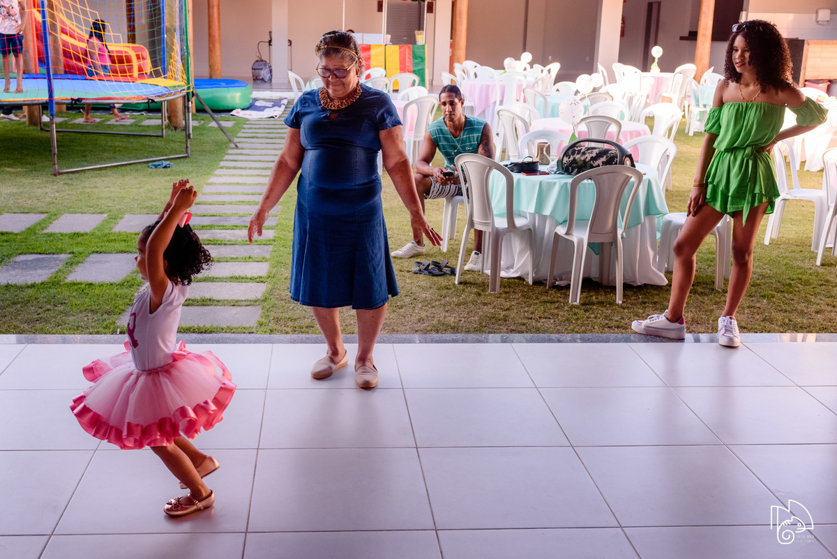 níver mia, aniversário infantil, 3 anos da mia, fotos do aniversário da mia, festinha infantil, festa em família, mauro louzada fotografia, sua história minhas fotos, fotógrafo aracruz, fotógrafo de casamento, fotógrafo de família, níver aracruz