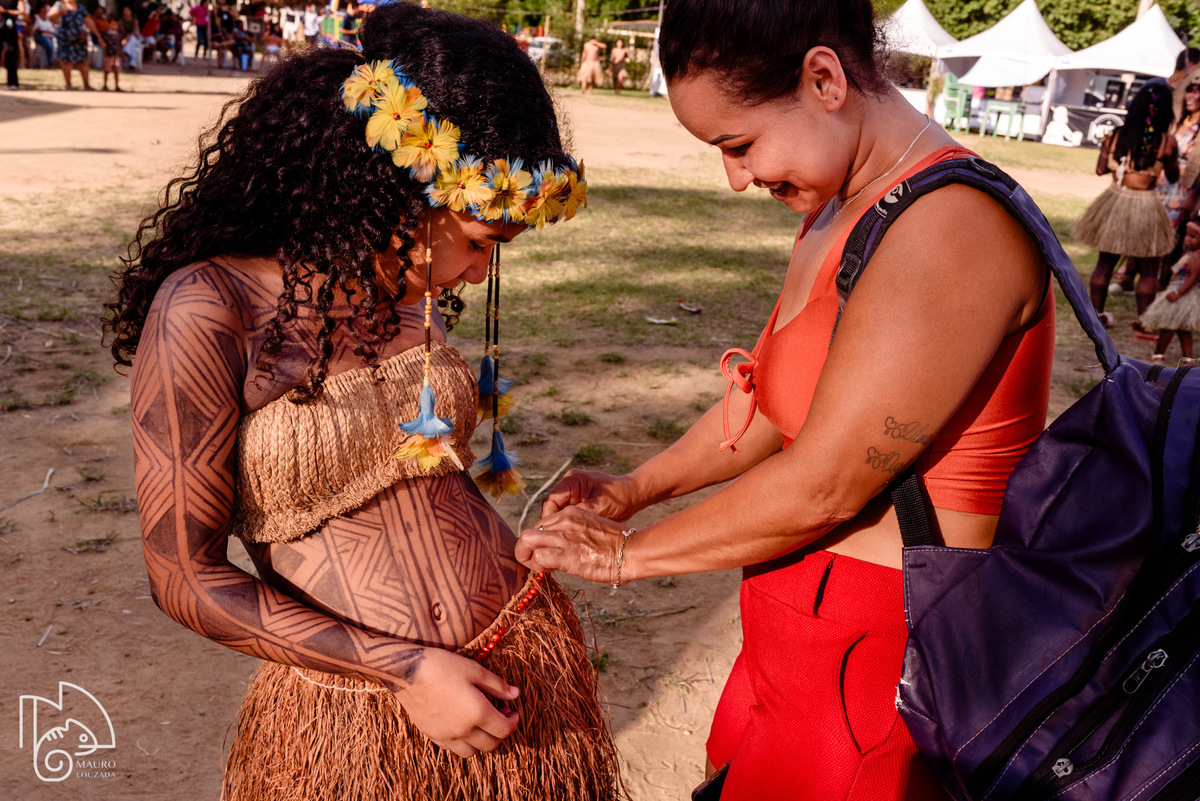 dias dos povos indígenas, festa indígena, aldeia indígena irajá, fotos do dia dos povos indígenas, povos originários, festa na aldeia irajá, povos tupiniquim, juventude tupiniquim, mauro louzada fotografia, sua história minhas fotos, fotógrafo aracruz