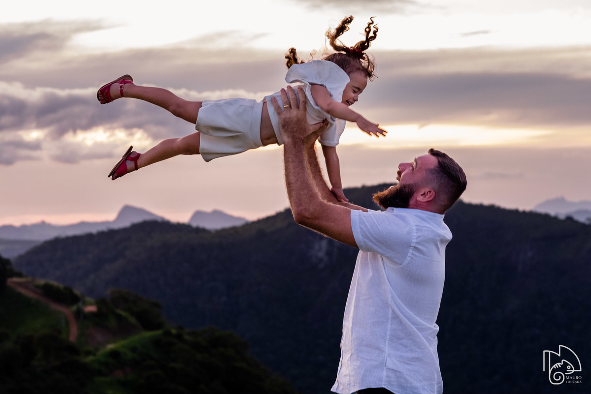 ensaio de gestante, à espera da isabela, rovena grávida, ensaio rovena e pedro, doce espera da isabela, família, ensaio em santa teresa, mauro louzada fotografia, sua história minhas fotos, fotógrafo aracruz, fotógrafo de família, fotografia documental