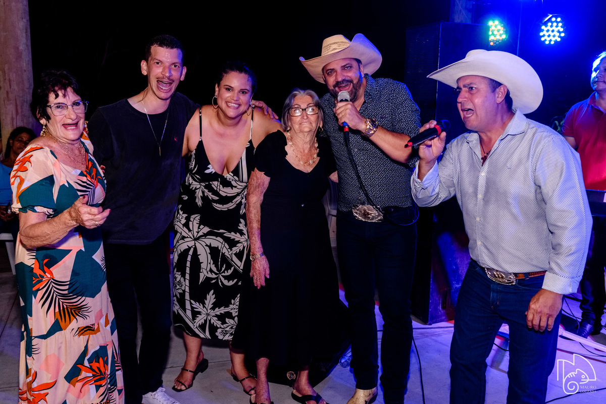 silvina demuner, d. silvina fez 89, níver silvina demuner, família demuner, fotos do aniversário da silvina demuner, festa em ibiraçú, cerimonial conti della, mauro louzada fotografia, sua história minhas fotos, fotógrafo aracruz, fotografia documental, 
