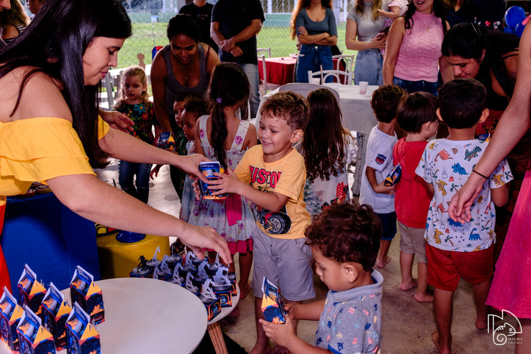níver henrique, níver infantil, 4 anos do henrique, fotos do aniversário do henrique,  clube da orla, festa em família, mauro louzada fotografia, sua história minhas fotos, fotógrafo aracruz, fotógrafo de casamento, fotógrafo de família, níver aracruz