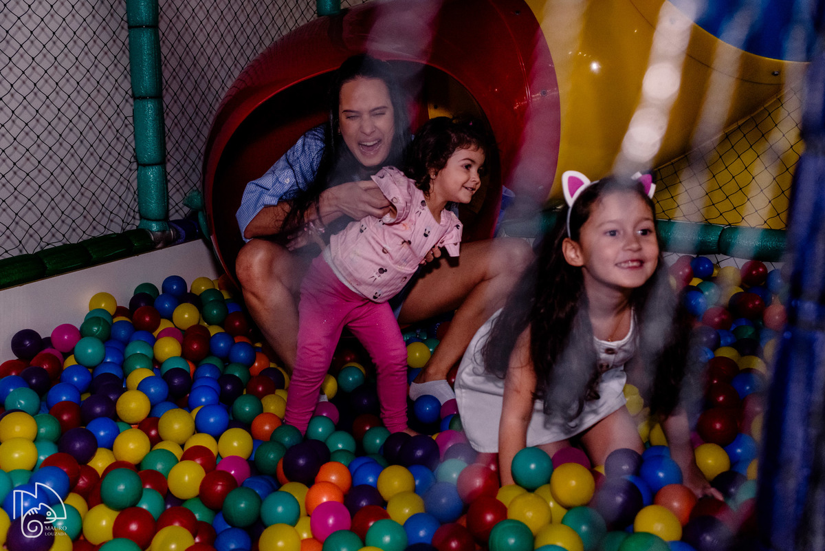 níver alice, aniversário infantil, 6 anos da alice, fotos do aniversário da alice, festinha infantil, festa em família, mauro louzada fotografia, sua história minhas fotos, fotógrafo aracruz, fotógrafo de casamento, fotógrafo de família, níver aracruz