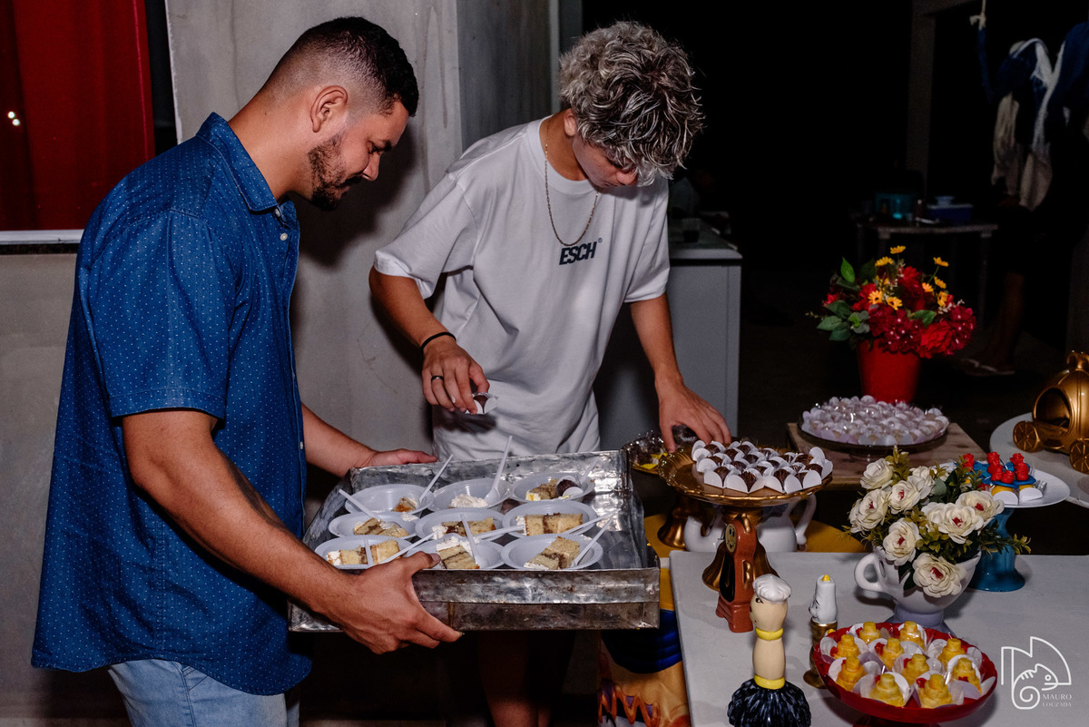 níver valentina, aniversário infantil, 8 anos da valentina, fotos do aniversário da valentina, festa infantil em irajá, festa em família, mauro louzada fotografia, sua história minhas fotos, fotógrafo aracruz, fotógrafo de casamento, fotógrafo de família