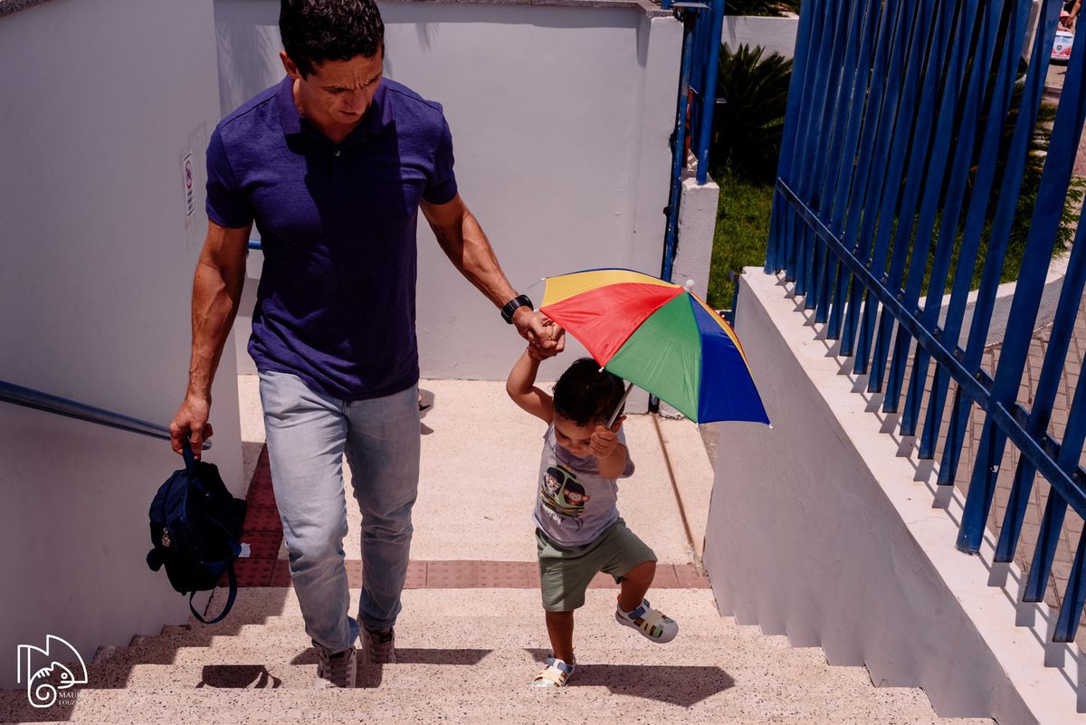 Pedro, primeiro dia do Pedro na escolinha, Pedrinho vai à escola, dia de creche, família do Pedro, CMEI Profa. Maria José Ghidetti Rocha, Mauro Louzada Fotografia, sua história minhas fotos, fotografia documental, fotógrafo Aracruz, fotógrafo de família