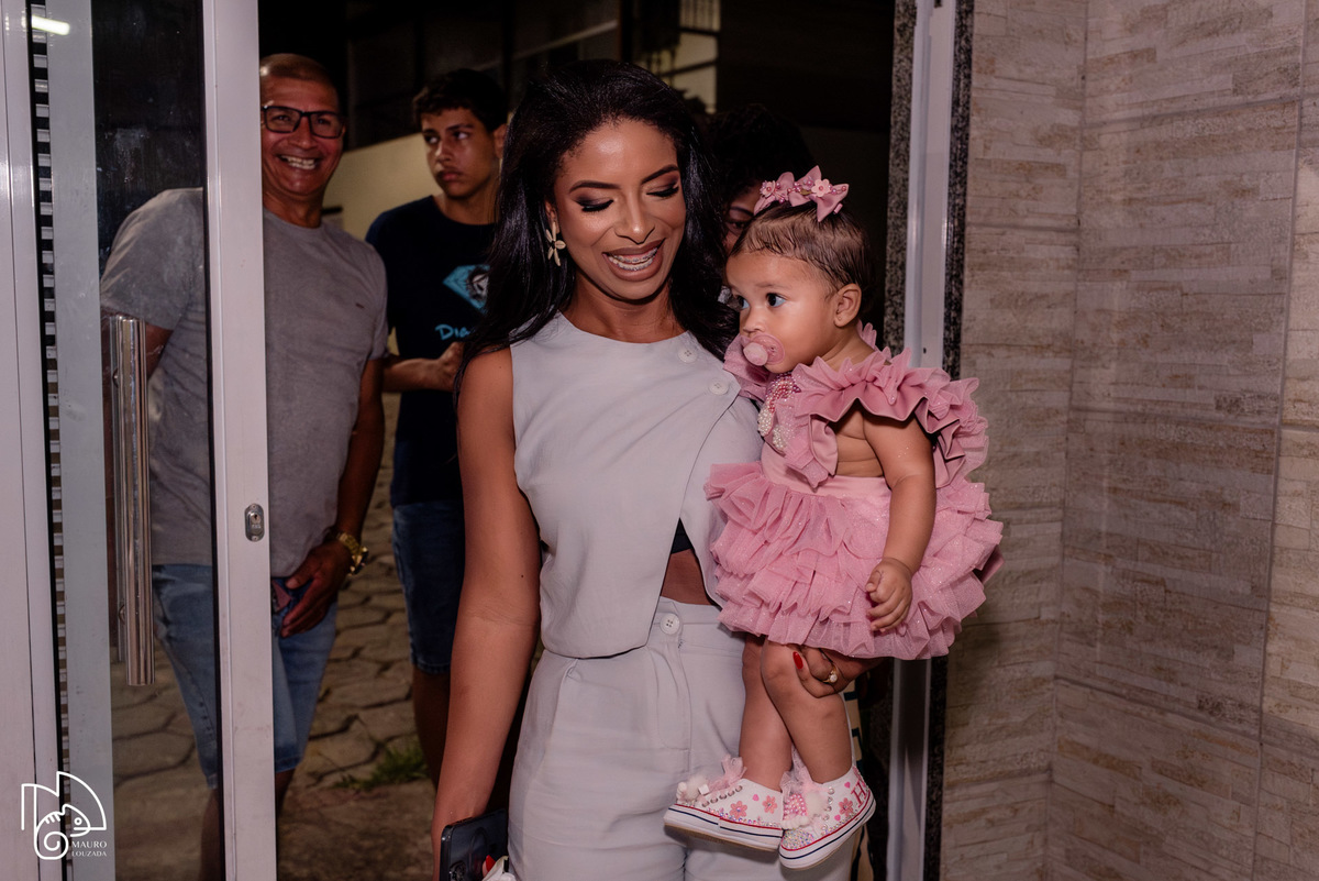 níver heloisa, aniversário infantil, 1 ano da heloisa, fotos do aniversário da heloisa, festa infantil, festa em família, mauro louzada fotografia, sua história minhas fotos, fotógrafo aracruz, fotógrafo de casamento, fotógrafo de família, níver aracruz