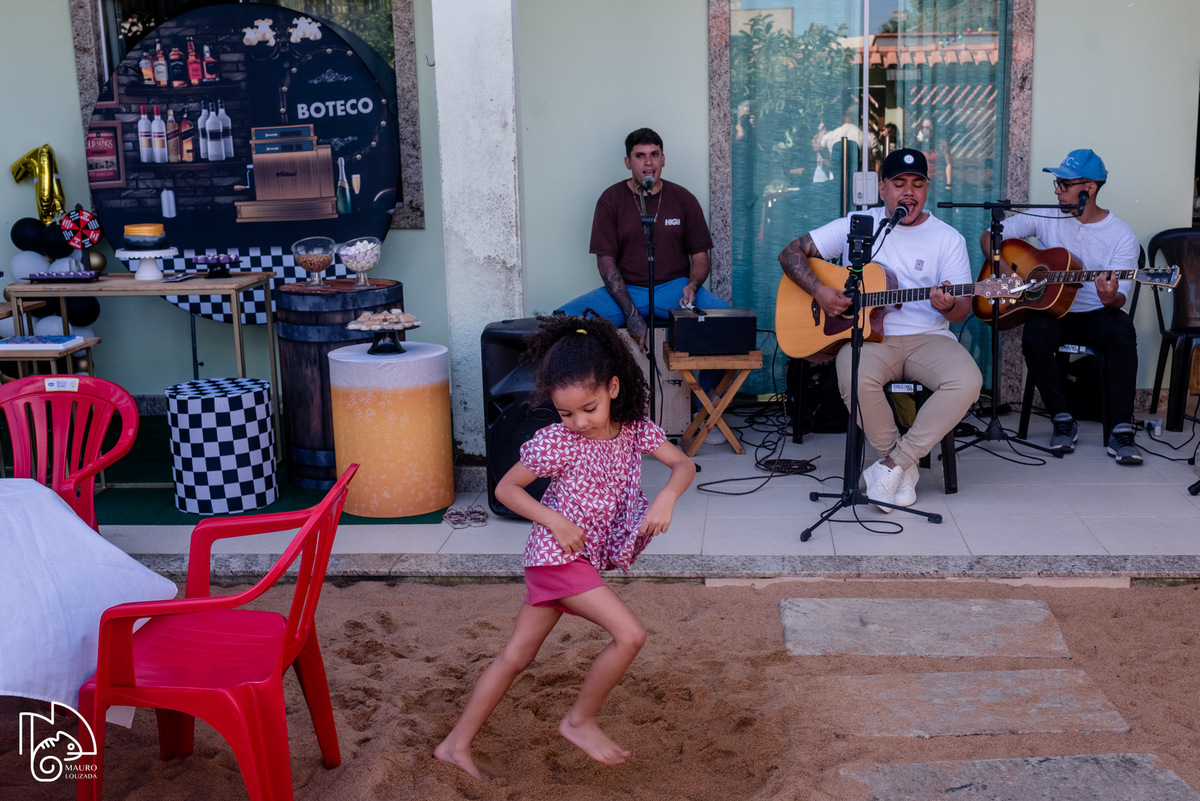 Aniversário Carlos Leite, fotos da festa do Carlos, família do Carlos, Festa em Putiri, Festa na casa de praia, Carlos e Ângela, Mauro Louzada Fotografia, Sua história minhas fotos, Fotografia documental, Fotógrafo de família, Fotógrafo Aracruz