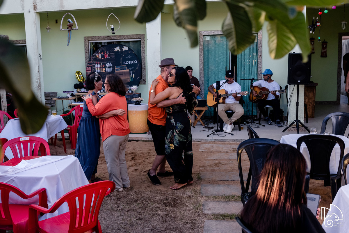Aniversário Carlos Leite, fotos da festa do Carlos, família do Carlos, Festa em Putiri, Festa na casa de praia, Carlos e Ângela, Mauro Louzada Fotografia, Sua história minhas fotos, Fotografia documental, Fotógrafo de família, Fotógrafo Aracruz
