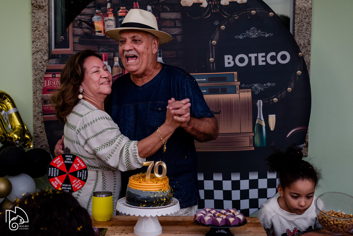 Aniversário Carlos Leite, fotos da festa do Carlos, família do Carlos, Festa em Putiri, Festa na casa de praia, Carlos e Ângela, Mauro Louzada Fotografia, Sua história minhas fotos, Fotografia documental, Fotógrafo de família, Fotógrafo Aracruz