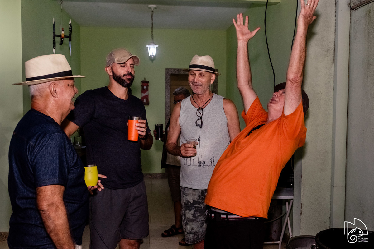 Aniversário Carlos Leite, fotos da festa do Carlos, família do Carlos, Festa em Putiri, Festa na casa de praia, Carlos e Ângela, Mauro Louzada Fotografia, Sua história minhas fotos, Fotografia documental, Fotógrafo de família, Fotógrafo Aracruz