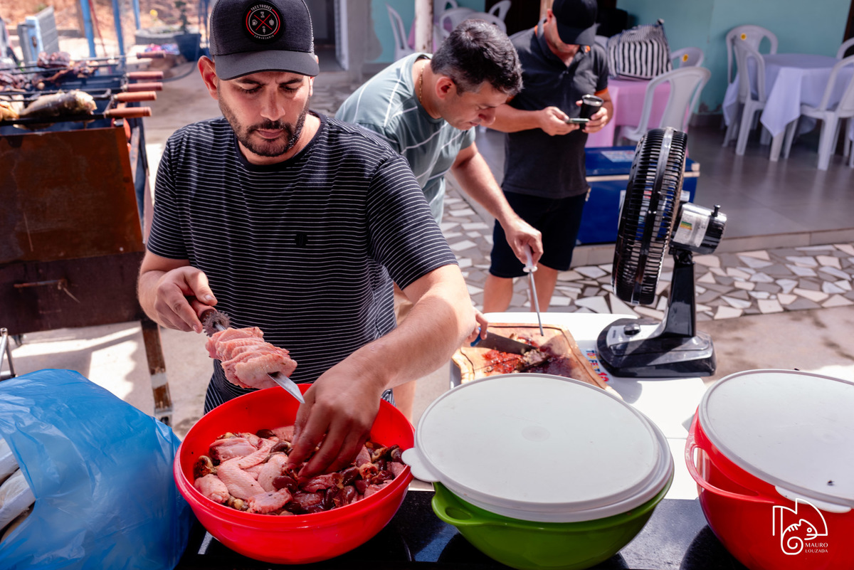 níver Elaini, aniversário infantil, 1 ano da Elaini, fotos do aniversário da Elaini, festa infantil, festa em família, festa no campo, mauro louzada fotografia, sua história minhas fotos, fotógrafo aracruz, fotógrafo de casamento, fotógrafo de família