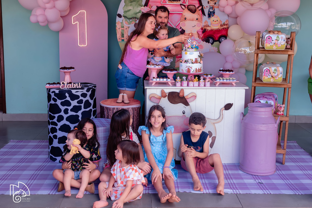 níver Elaini, aniversário infantil, 1 ano da Elaini, fotos do aniversário da Elaini, festa infantil, festa em família, festa no campo, mauro louzada fotografia, sua história minhas fotos, fotógrafo aracruz, fotógrafo de casamento, fotógrafo de família