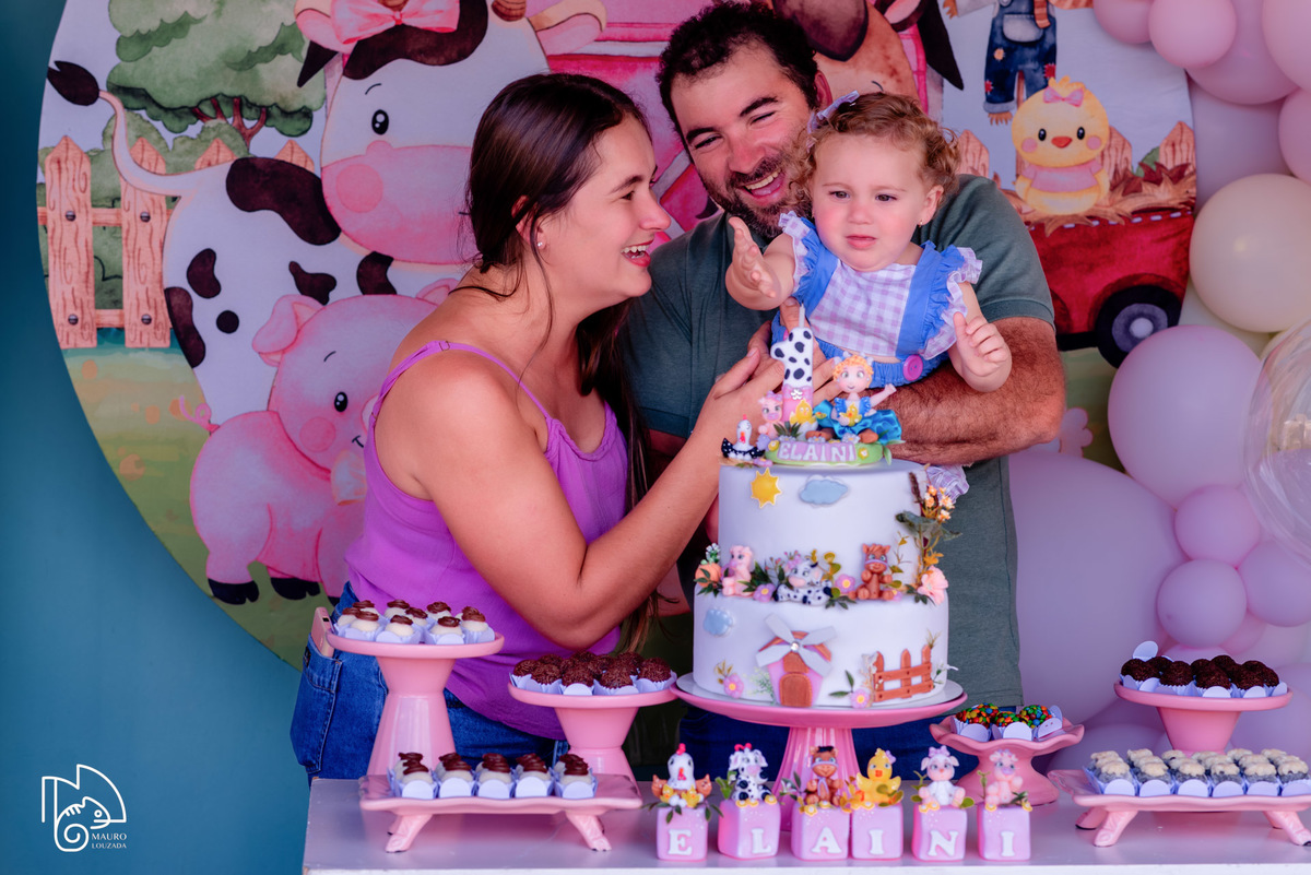 níver Elaini, aniversário infantil, 1 ano da Elaini, fotos do aniversário da Elaini, festa infantil, festa em família, festa no campo, mauro louzada fotografia, sua história minhas fotos, fotógrafo aracruz, fotógrafo de casamento, fotógrafo de família
