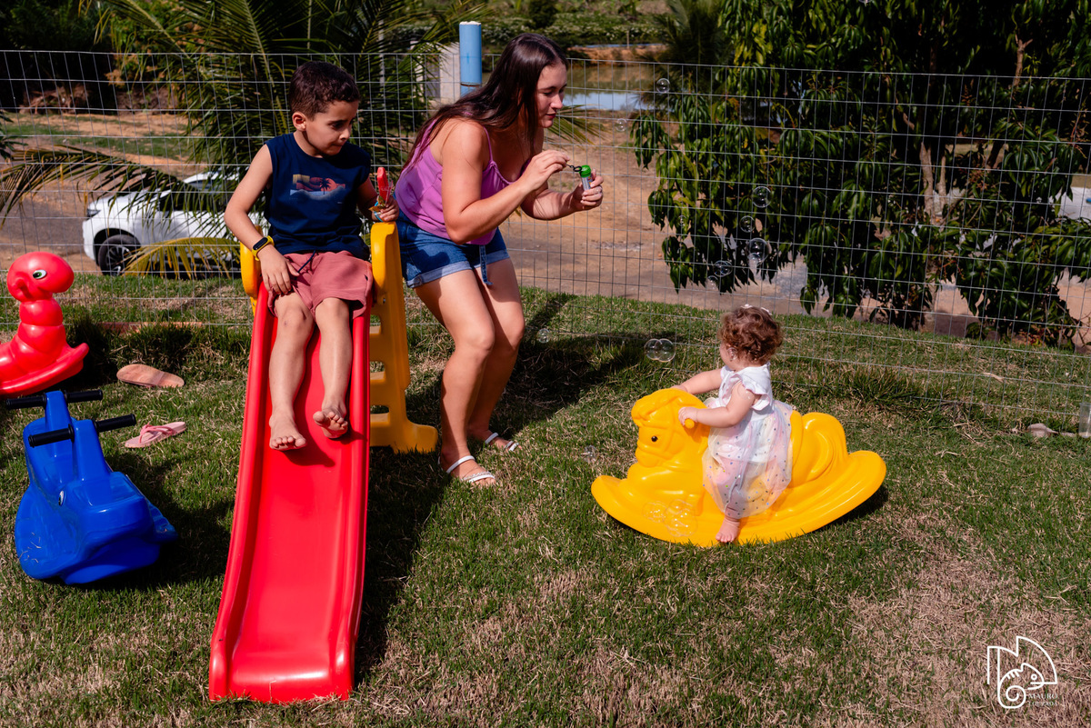 níver Elaini, aniversário infantil, 1 ano da Elaini, fotos do aniversário da Elaini, festa infantil, festa em família, festa no campo, mauro louzada fotografia, sua história minhas fotos, fotógrafo aracruz, fotógrafo de casamento, fotógrafo de família