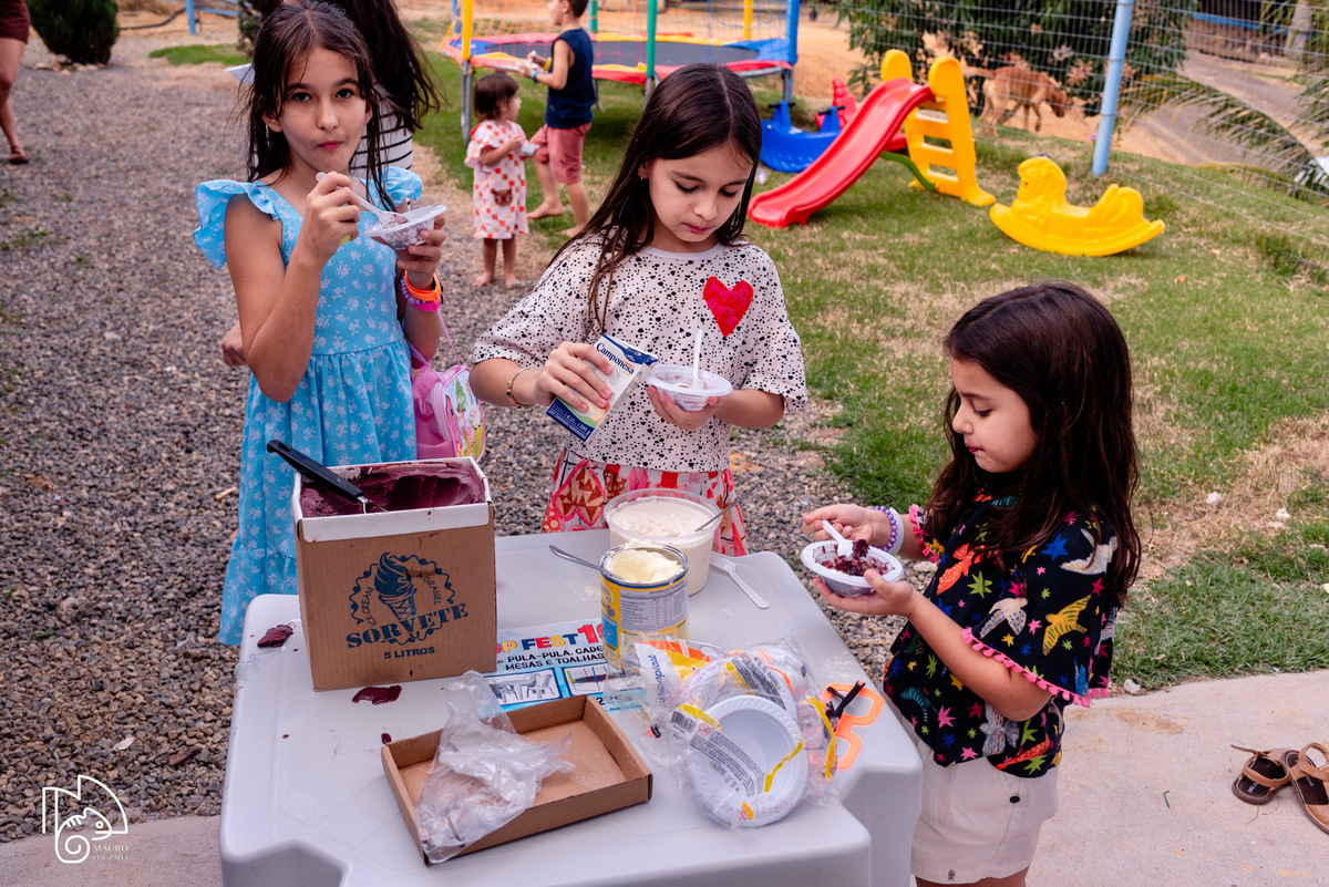 níver Elaini, aniversário infantil, 1 ano da Elaini, fotos do aniversário da Elaini, festa infantil, festa em família, festa no campo, mauro louzada fotografia, sua história minhas fotos, fotógrafo aracruz, fotógrafo de casamento, fotógrafo de família