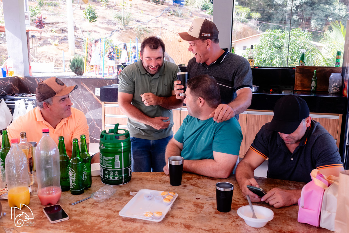 níver Elaini, aniversário infantil, 1 ano da Elaini, fotos do aniversário da Elaini, festa infantil, festa em família, festa no campo, mauro louzada fotografia, sua história minhas fotos, fotógrafo aracruz, fotógrafo de casamento, fotógrafo de família