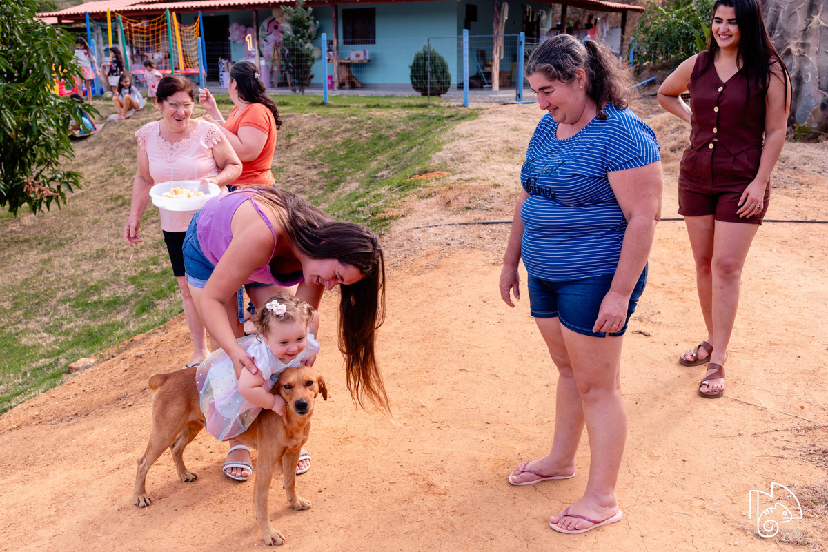 níver Elaini, aniversário infantil, 1 ano da Elaini, fotos do aniversário da Elaini, festa infantil, festa em família, festa no campo, mauro louzada fotografia, sua história minhas fotos, fotógrafo aracruz, fotógrafo de casamento, fotógrafo de família