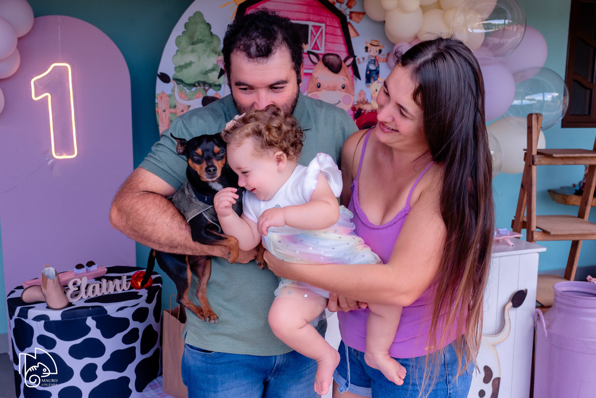 níver Elaini, aniversário infantil, 1 ano da Elaini, fotos do aniversário da Elaini, festa infantil, festa em família, festa no campo, mauro louzada fotografia, sua história minhas fotos, fotógrafo aracruz, fotógrafo de casamento, fotógrafo de família