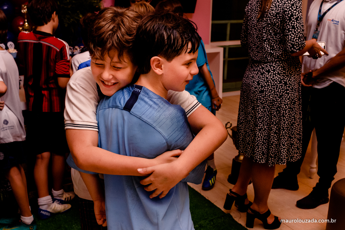 fotografia-aniversario-10anos-murilo-mourad-murilinho-vitoria-es-espirito-santo-grande-vitoria-mauro-louzada-festa-de-crianca-festa-com-futebol-com-amigos