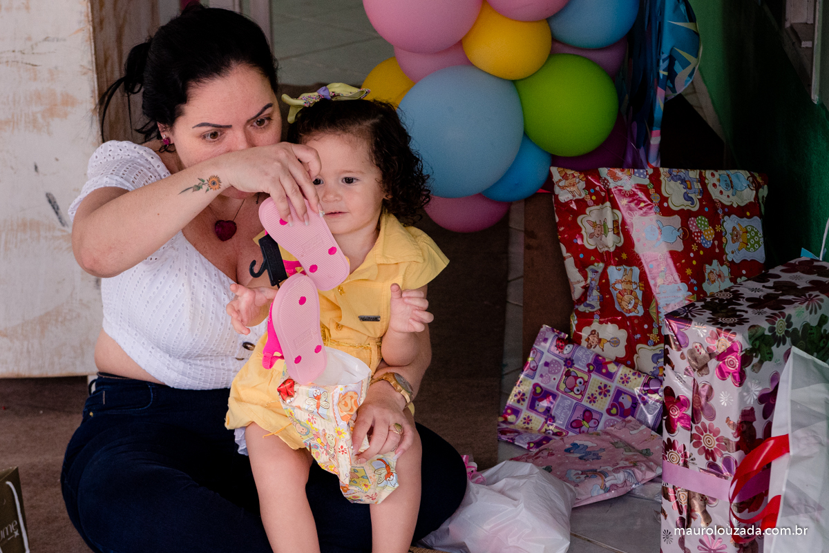 fotografia-de-aniversario-em-aracruz-es
fotografia-de-aniversario-grande-vitoria
fotos-de-aniversario-emocionantes
fotografo-de-familia-em-aracruz
festa-na-creche
aniversaio-alice-em-aracruz
fotografo-de-aniversario-norte-espirito-santo
festa-de-criança