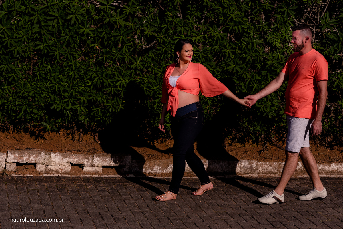 fotografia-de-gestante-em-pedra-azul-es
ensaio-de-gestante-em domingos-martins-es
ensaio-de-gestante-rovena-e pedro
ensaio-de-gestante-em-rota-do-lagarto-es
fotografia-de-gestante-nas-montanhas-capixabas
fotos-de-gestante-emocionantes
fotografo-de-familia