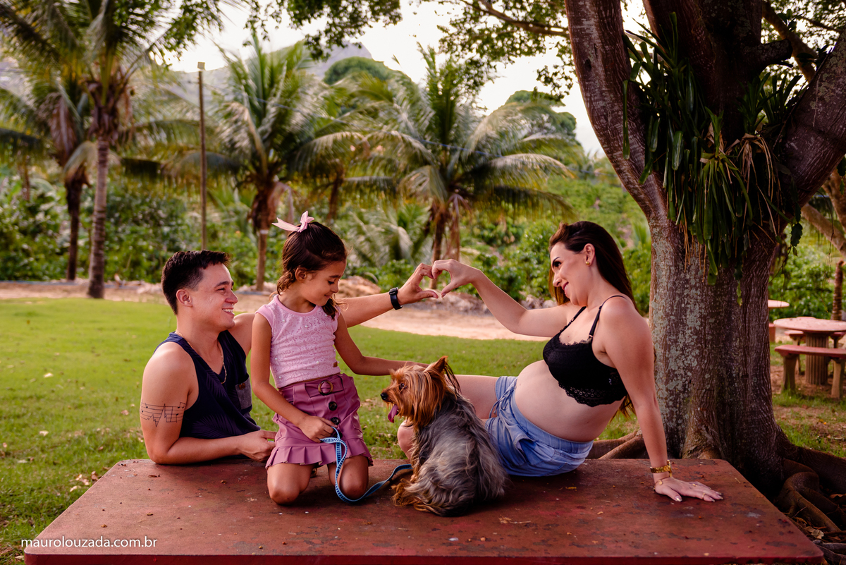 fotografia-de-gestante-no-sitio-por-do-sol
ensaio-de-gestante-em-aracruz-es
ensaio-de-gestante-eliza-e-jefferson
ensaio-de-gestante-em-monte-serrat-aracruz-es
fotografia-de-gestante-ao-ar-livre
fotos-de-gestante-emocionantes
fotografo-de-familia