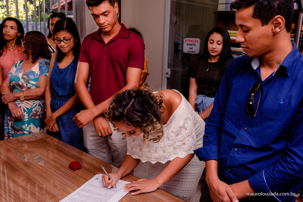 fotografia de casamento adriele e alyson
casamento civil adriele e alyson
Casamento civil no cartório alzenira bitti
cerimonia civil em aracruz
fotos emocionantes de casamento
casamento civil norte do espirito santo
sua historia? minhas fotos