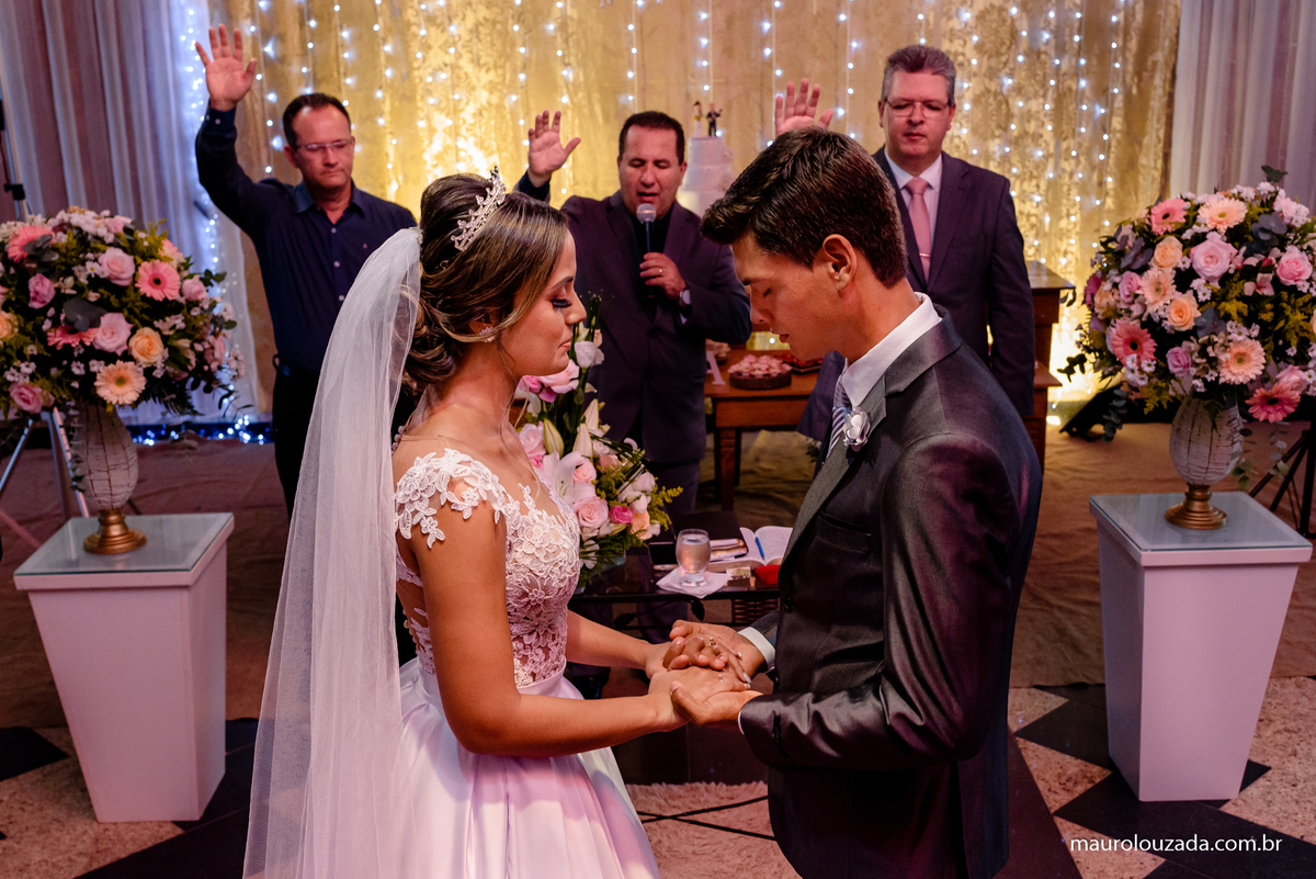 fotografia de casamento adriele e alyson
casamento religioso adriele e alyson
Casamento no sitio luma
Casamento no campo
fotos emocionantes de casamento
casamento maranata
casamento evangelico
casamento norte do espirito santo
sua historia? minhas fotos