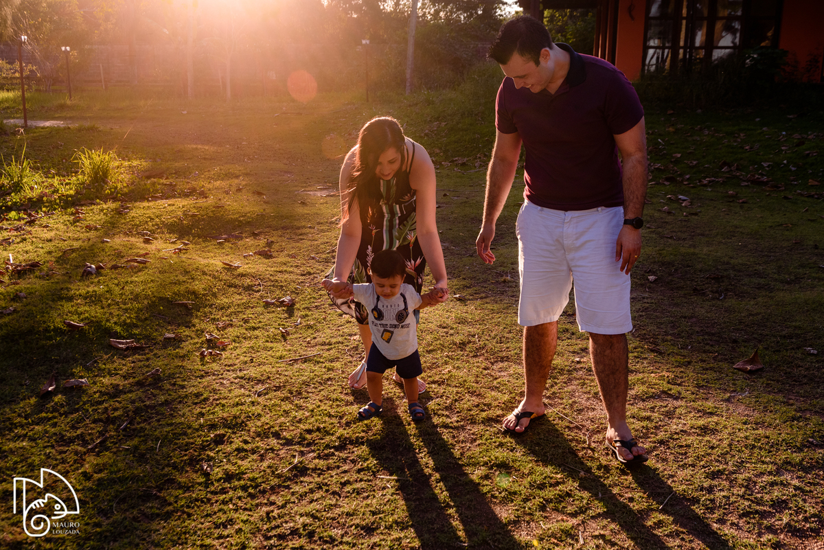 ensaio na praia, foto de família, foto ao ar livre, foto na praia, família na praia, foto de criança na praia, ensaio aracruz, mauro louzada fotografia, sua história minhas fotos, fotógrafo aracruz, fotógrafo de família aracruz, fotos emocionantes