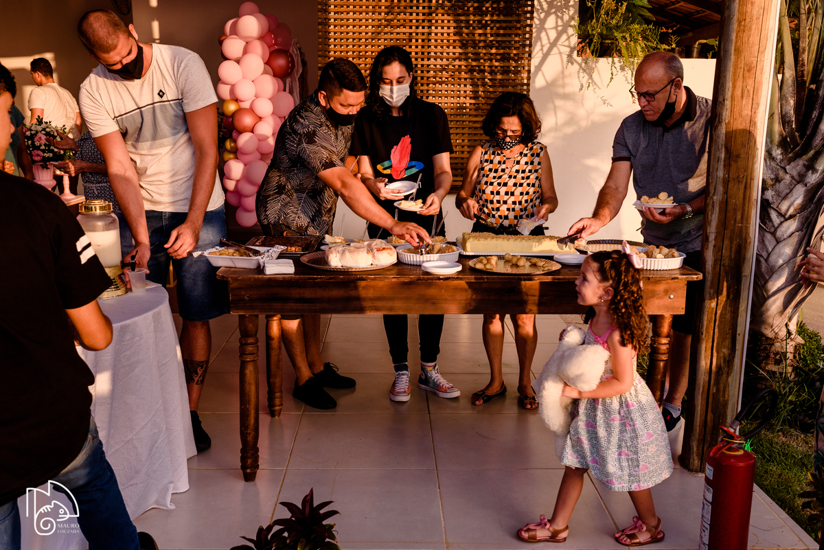 chá de fraldas da elis, à espera da elis, chá de fraldas em família, chá de fraldas entre amigos, chá de fraldas aracruz, chá de fraldas no morada park, mauro louzada fotografia, sua história? minhas fotos, fotógrafo aracruz, fotógrafo de família, família